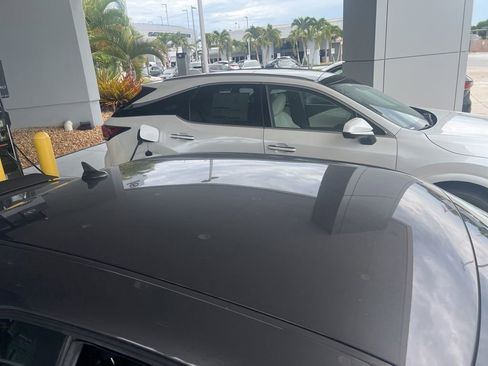Used 2019 Dodge Challenger SRT Hellcat RWD image 9
