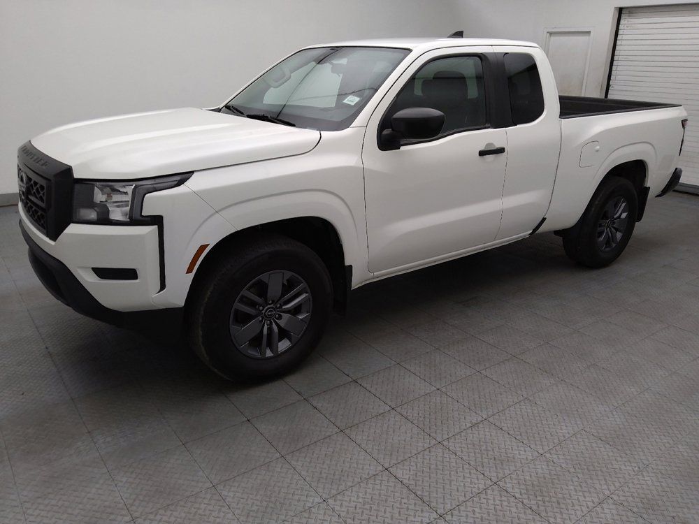 Used 2024 Nissan Frontier S RWD image 2