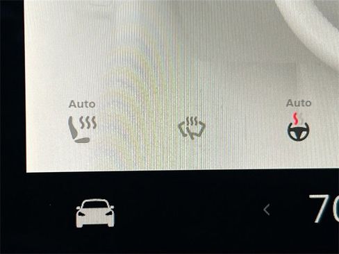 Used 2023 Tesla Model 3 Standard Range image 19