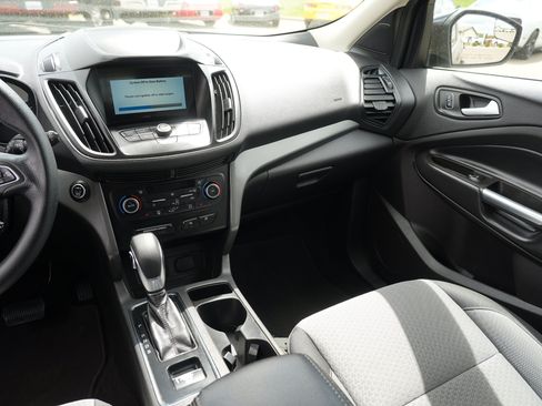 Used 2019 Ford Escape SE FWD image 21
