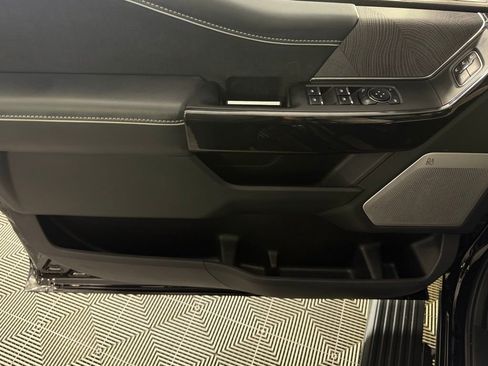 Used 2023 Ford F150 Lightning Platinum image 24