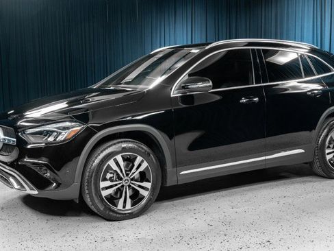 Certified 2025 Mercedes-Benz GLA 250 image 1