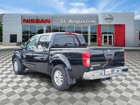 Used 2020 Nissan Frontier SV RWD image 4