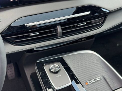 New 2025 Buick Enclave Sport Touring w/ Super Cruise Package image 31