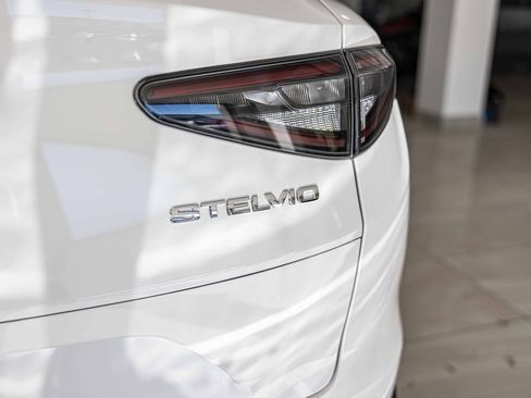 New 2025 Alfa Romeo Stelvio Sprint image 16