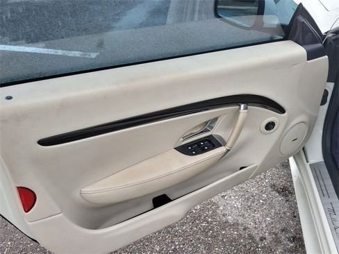 Used 2015 Maserati GranTurismo Sport image 15