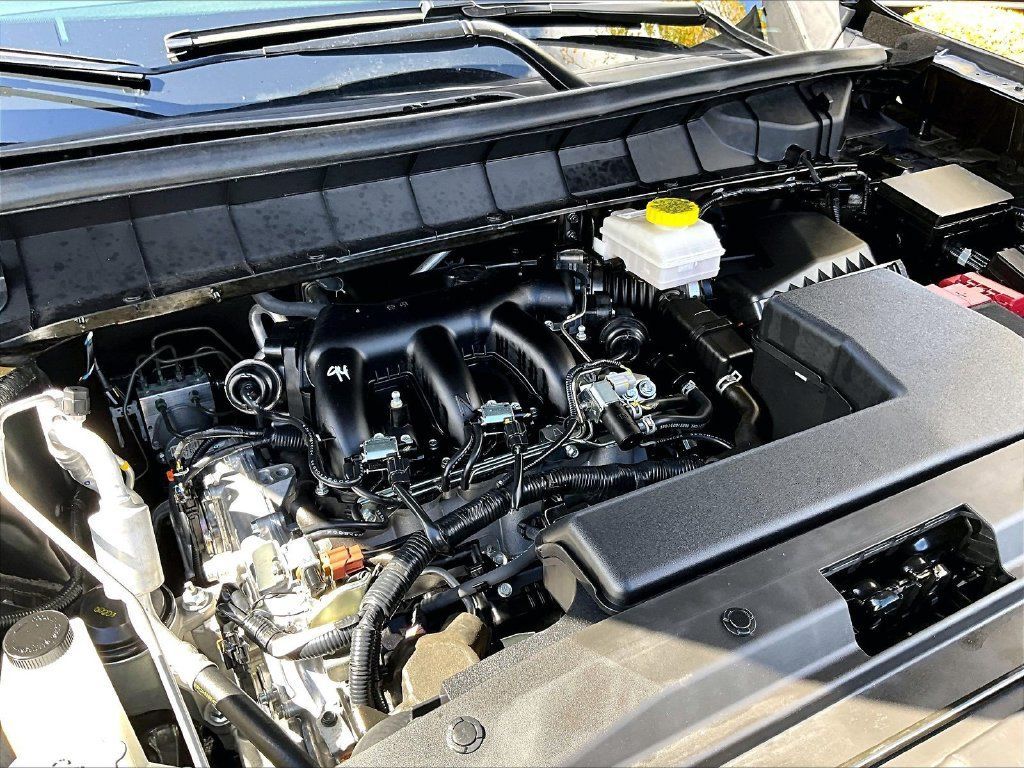 Certified 2026 Nissan Pathfinder SV AWD/4WD image 35