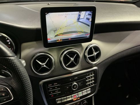 Used 2019 Mercedes-Benz GLA 250 4MATIC image 27