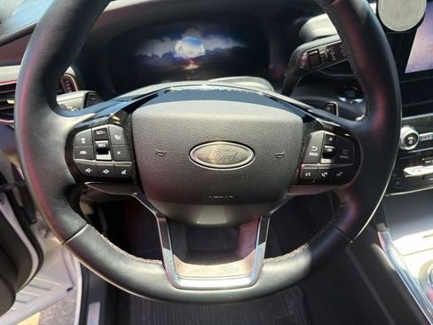 Used 2021 Ford Explorer Platinum w/ Equipment Group 601A AWD/4WD image 12