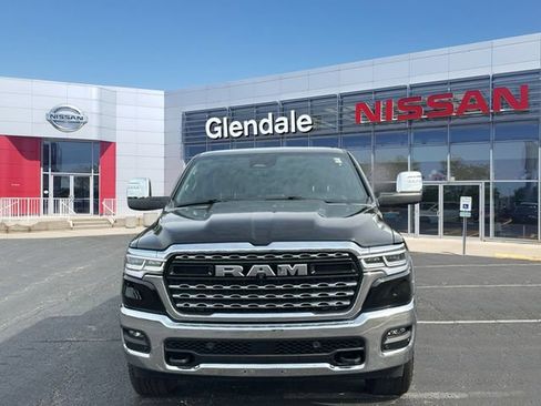 Used 2025 RAM 1500 Limited AWD/4WD image 2