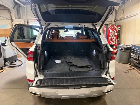 Used 2019 BMW X5 xDrive40i w/ Convenience Package image 18