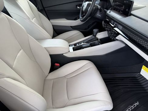 Used 2024 Honda Accord Touring image 34