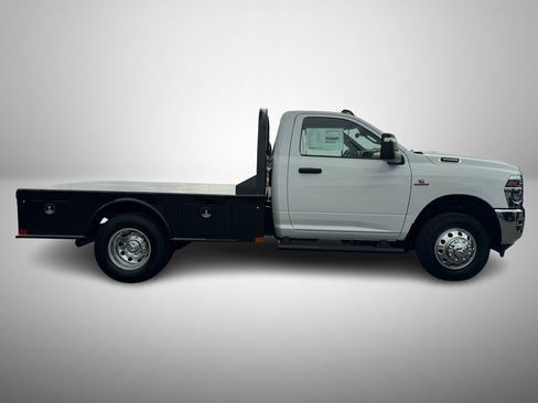 New 2026 RAM 3500 Tradesman w/ Chrome Appearance Group image 6