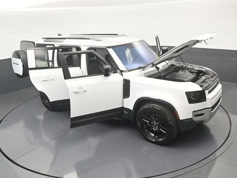 Used 2022 Land Rover Defender 110 S image 73