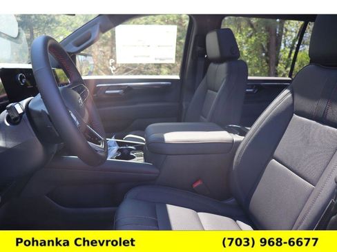 New 2026 Chevrolet Suburban RST w/ Comfort Package AWD/4WD image 24