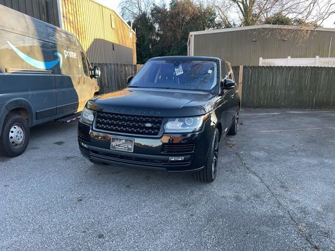 Used 2017 Land Rover Range Rover Supercharged image 1