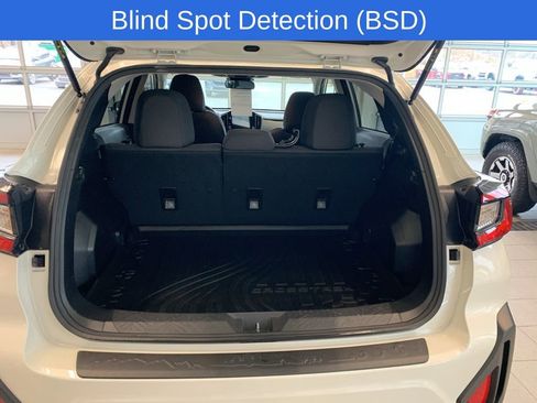 Certified 2025 Subaru Crosstrek 2.0i Premium image 16