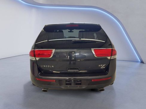 Used 2013 Lincoln MKX Base image 5