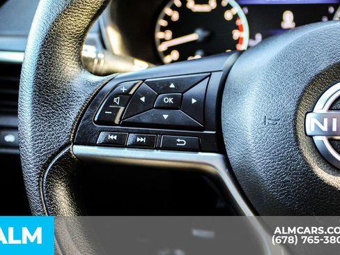 Used 2024 Nissan Altima 2.5 SV image 24