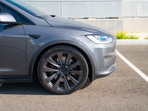 Used 2022 Tesla Model X Plaid AWD/4WD image 9