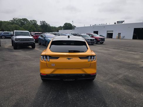 Certified 2022 Ford Mustang Mach-E Premium AWD/4WD image 4