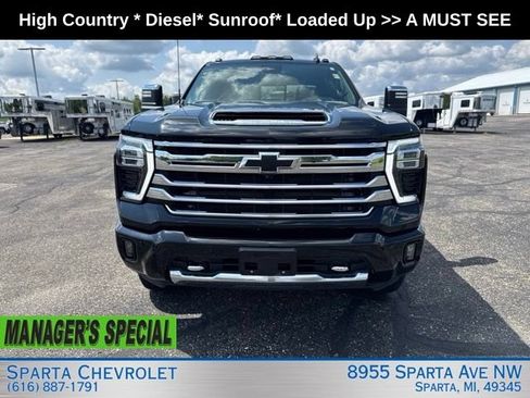 Used 2024 Chevrolet Silverado 2500 High Country AWD/4WD image 8
