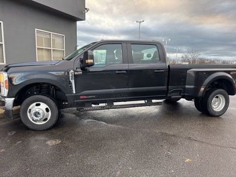 Used 2024 Ford F350 XL w/ XL Driver Assist Package image 2