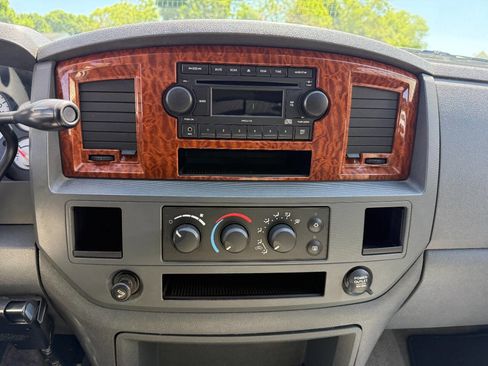 Used 2006 Dodge Ram 2500 Truck SLT AWD/4WD image 28