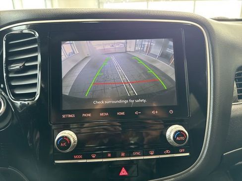 Used 2021 Mitsubishi Outlander SEL image 22