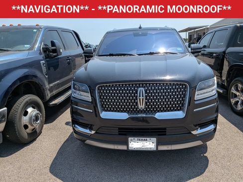 Used 2020 Lincoln Navigator Reserve w/ Luxury Package RWD image 2