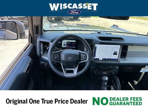 New 2024 Ford Bronco Outer Banks image 7