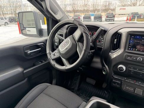 Used 2024 GMC Sierra 2500 Pro w/ Convenience Package image 20