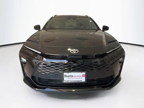 Certified 2025 Toyota Crown Signia AWD/4WD image 2