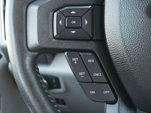 Used 2017 Ford F150 XLT w/ Equipment Group 302A Luxury AWD/4WD image 30