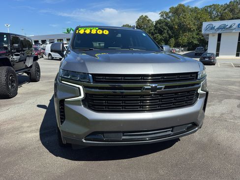 Used 2021 Chevrolet Tahoe RST w/ Luxury Package image 3