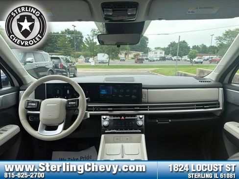 Used 2026 Hyundai Santa Fe SEL AWD/4WD image 9