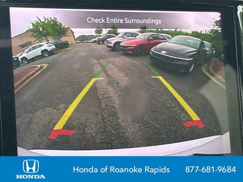 Used 2023 Chrysler Pacifica Limited FWD image 31