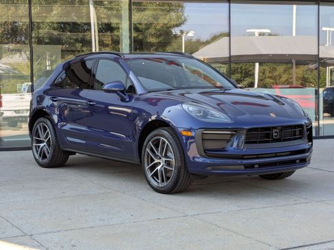 New 2026 Porsche Macan image 7