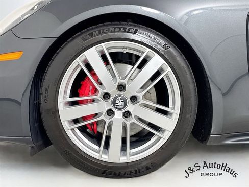 Used 2023 Porsche Panamera 4S image 37