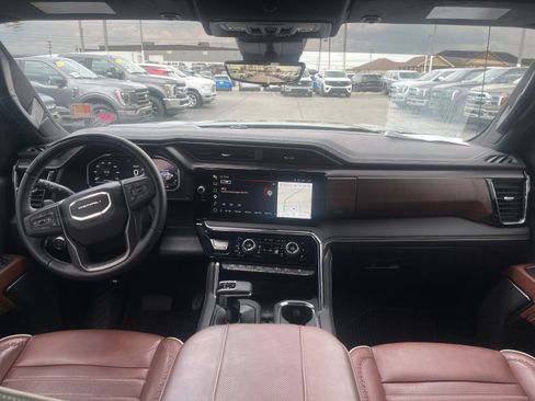 Used 2024 GMC Sierra 1500 Denali Ultimate AWD/4WD image 15