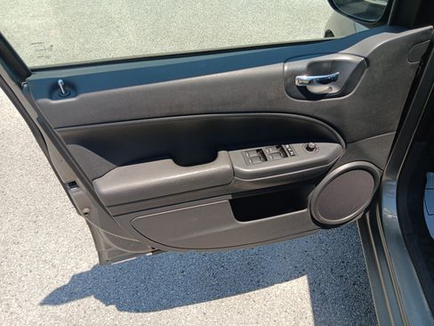 Used 2011 Dodge Caliber Rush FWD image 11