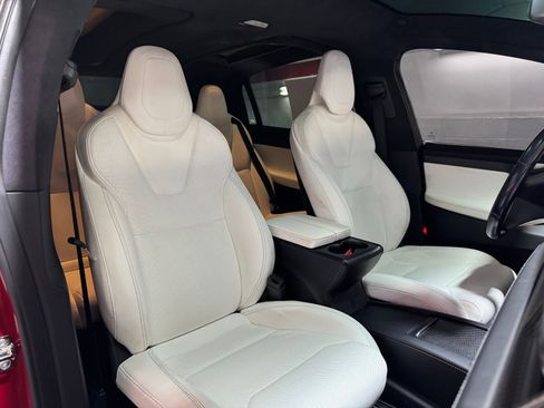 Used 2018 Tesla Model X P100D image 23