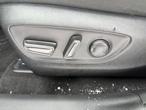 Used 2023 Toyota RAV4 XLE image 11