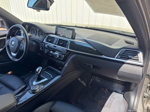Used 2018 BMW 330i Sedan w/ Premium Package RWD image 14