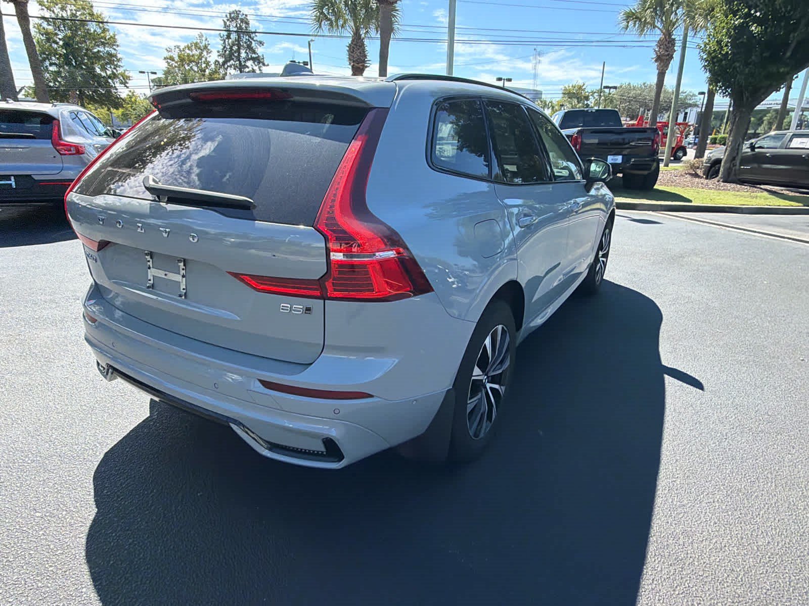 Used 2024 Volvo XC60 B5 Plus w/ Climate Package AWD/4WD image 16