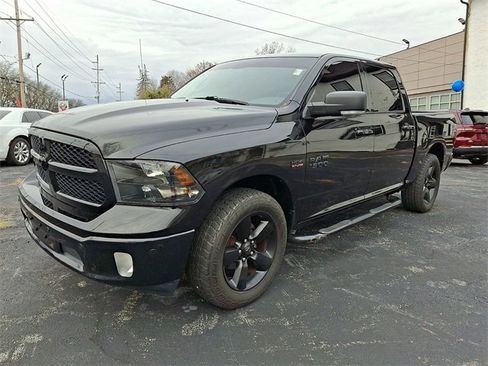 Used 2018 RAM 1500 Big Horn image 3