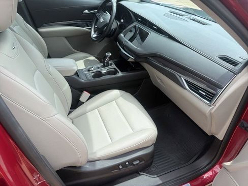 Used 2019 Cadillac XT4 Luxury FWD image 39