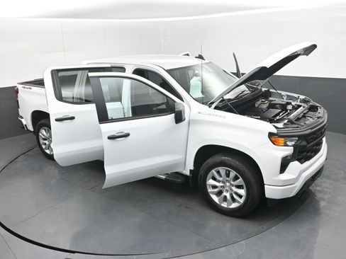 Used 2024 Chevrolet Silverado 1500 Custom AWD/4WD image 35