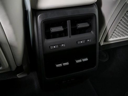 New 2026 Porsche Macan 4S Electric image 21