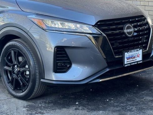 Used 2023 Nissan Kicks SR w/ SR Premium Package image 3